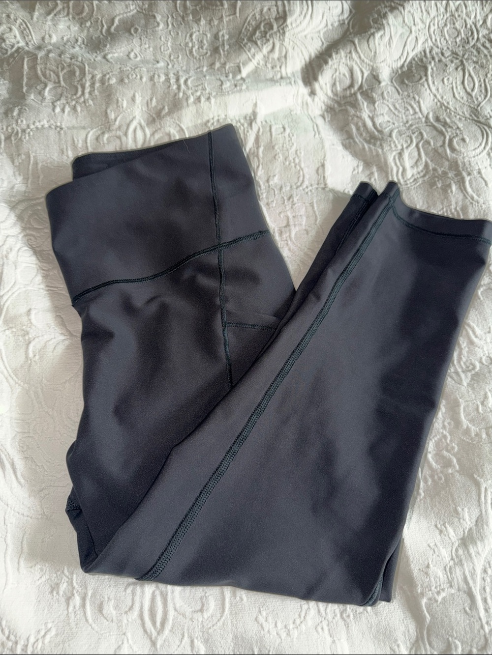 Athleta High-Waist Black Active Capri Leggings